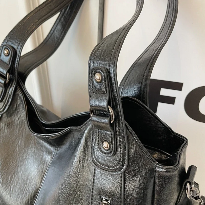 Emilie - Vintage Zippered Bag