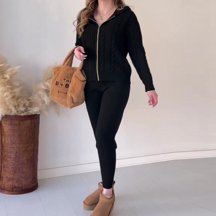 Emryn - Warm Comfy Set