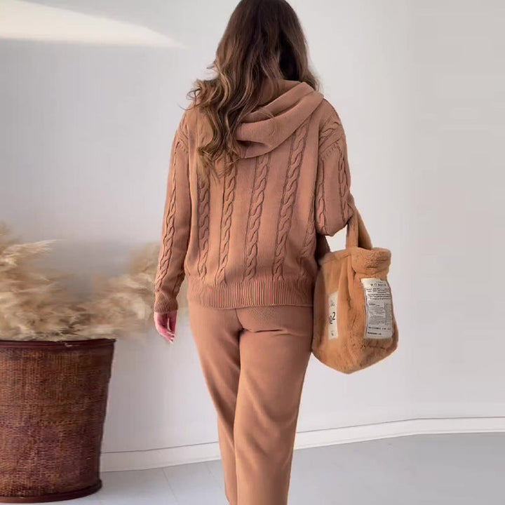 Emryn - Warm Comfy Set