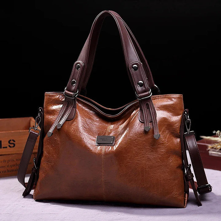 Delfine - Classic Charm Bag