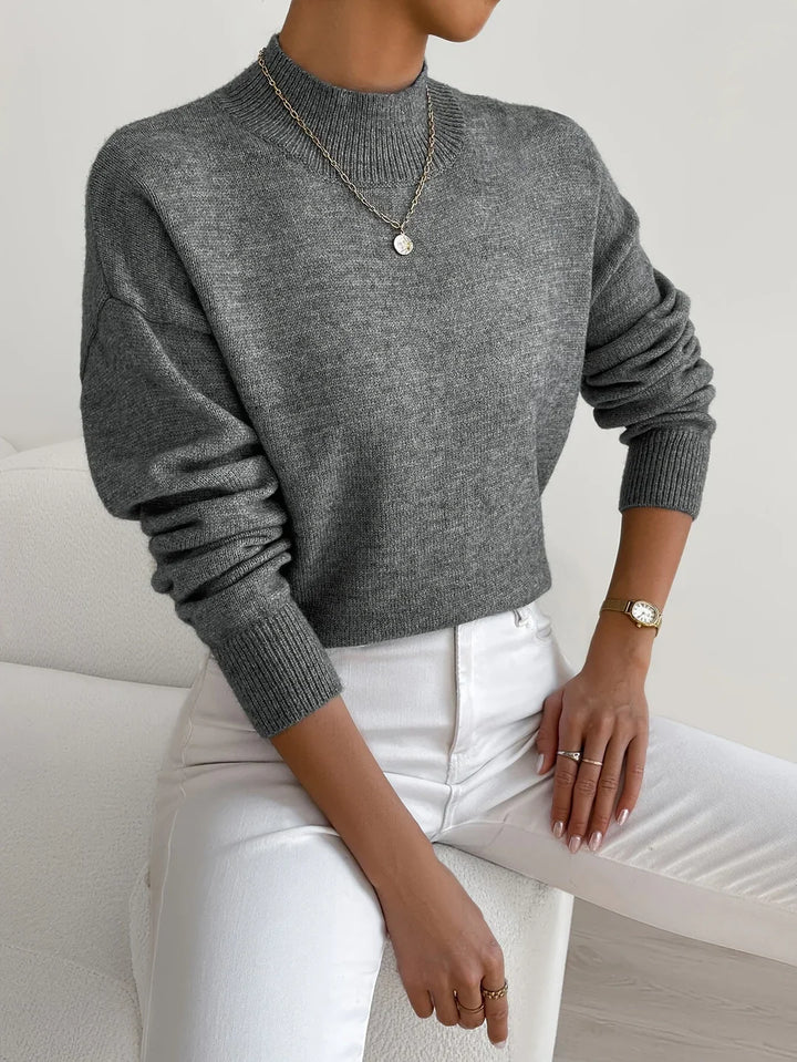 Amira - Casual Minimalist Sweater