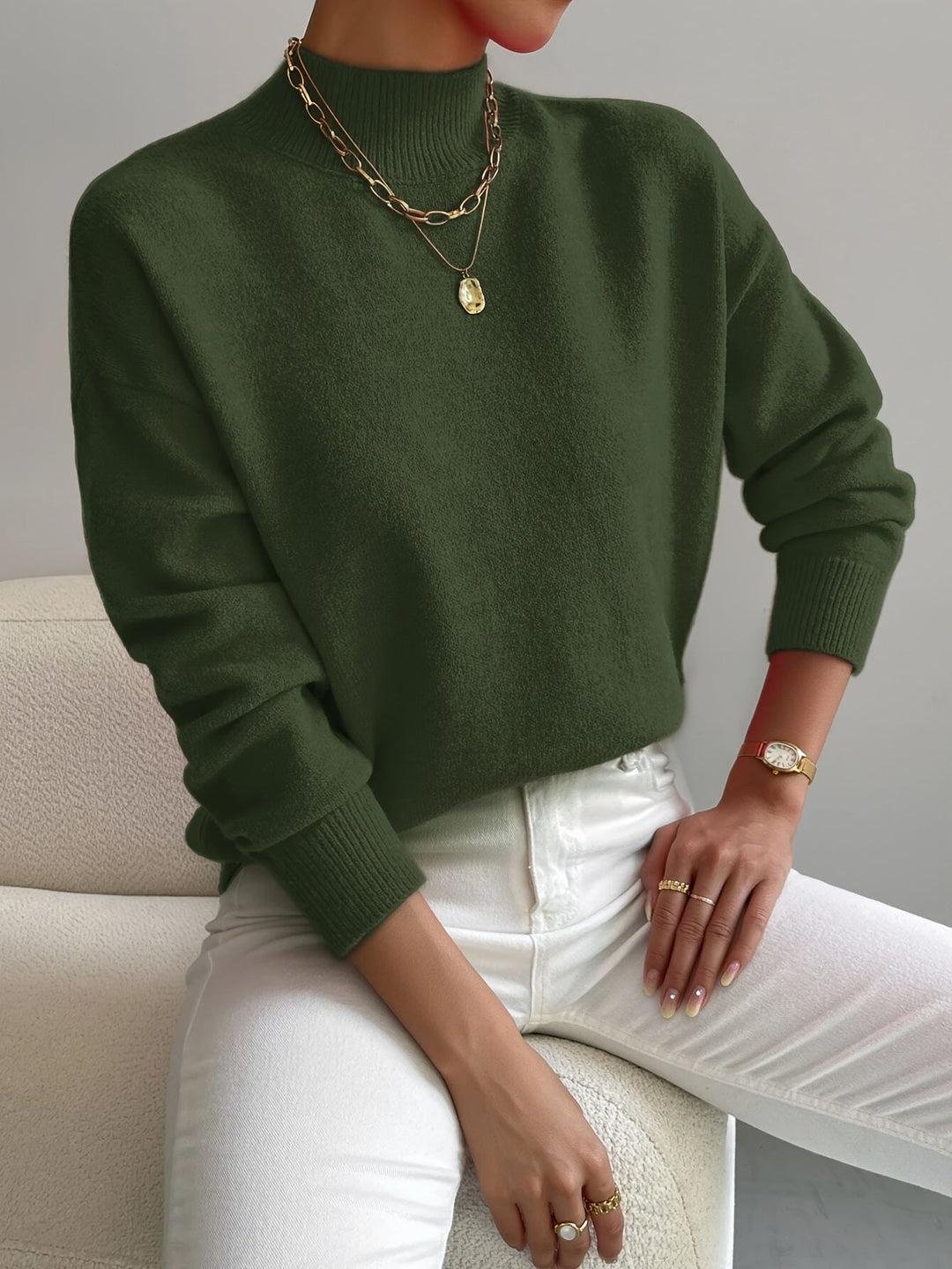 Amira - Casual Minimalist Sweater