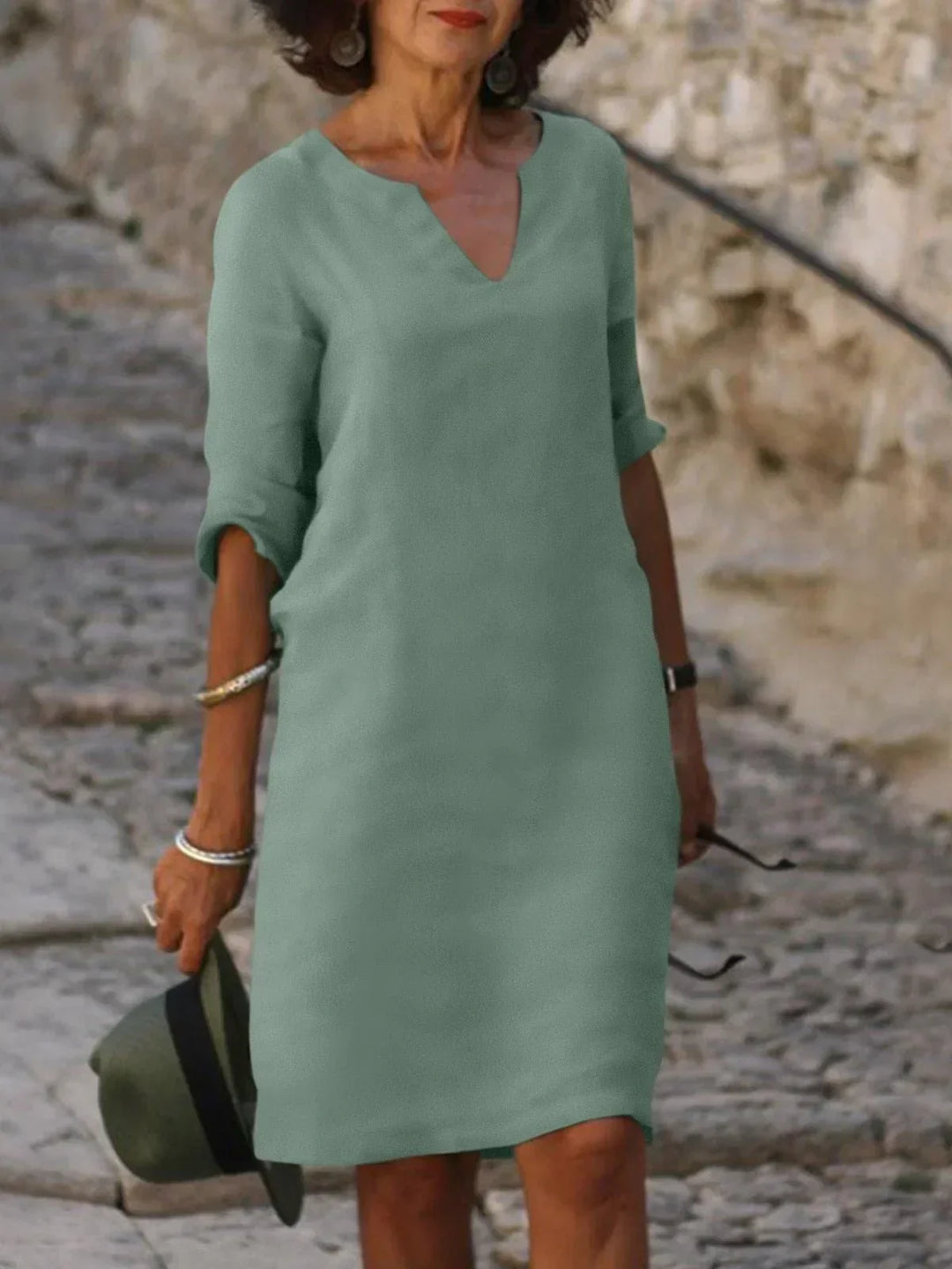 BETH - Relaxed V-Neck Dress