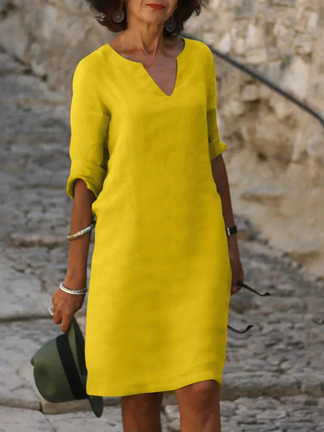 BETH - Relaxed V-Neck Dress